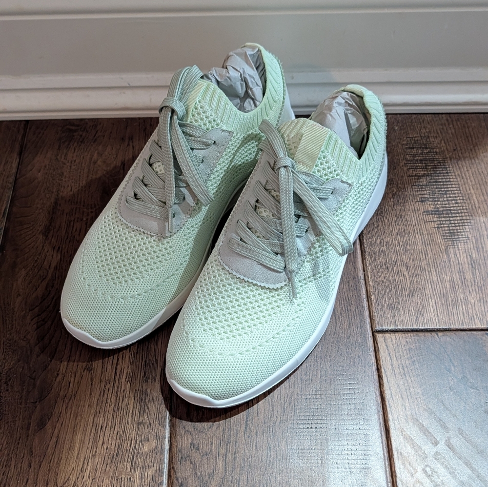 Very G Sneakers